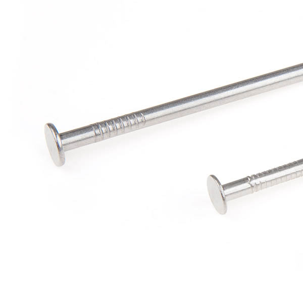 Flat Head (Checkered) Smooth Shank Nails